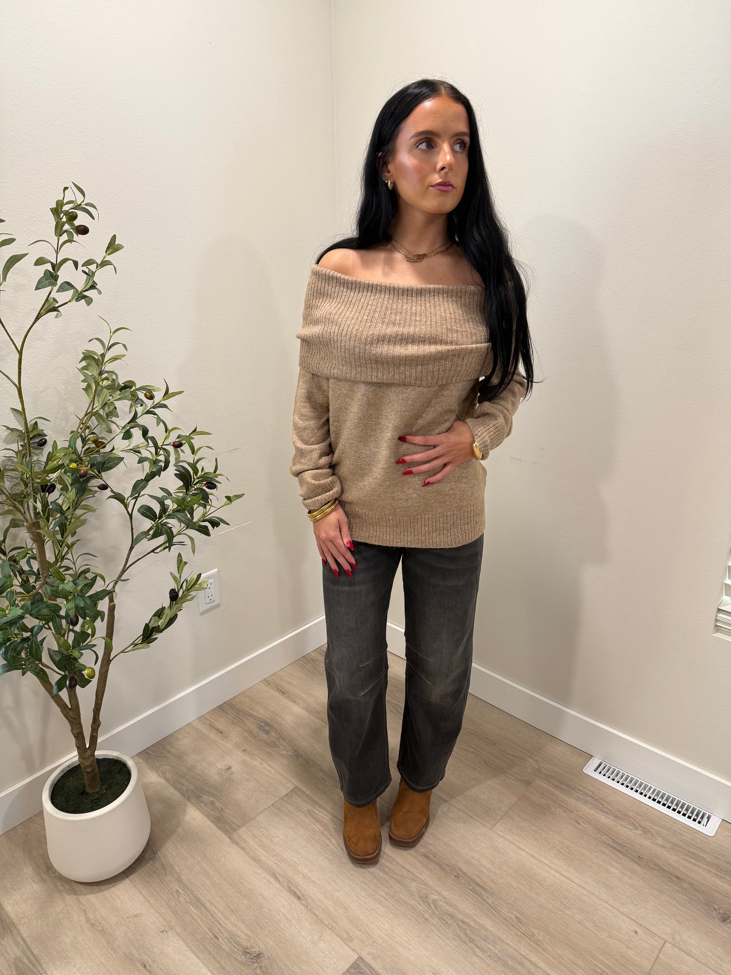 Hattie Off the shoulder sweater