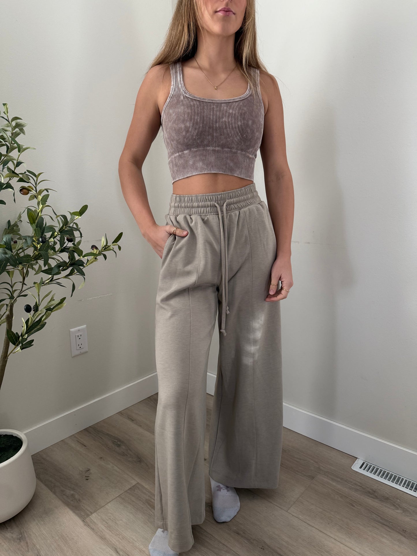 Kiera wide leg sweat pants