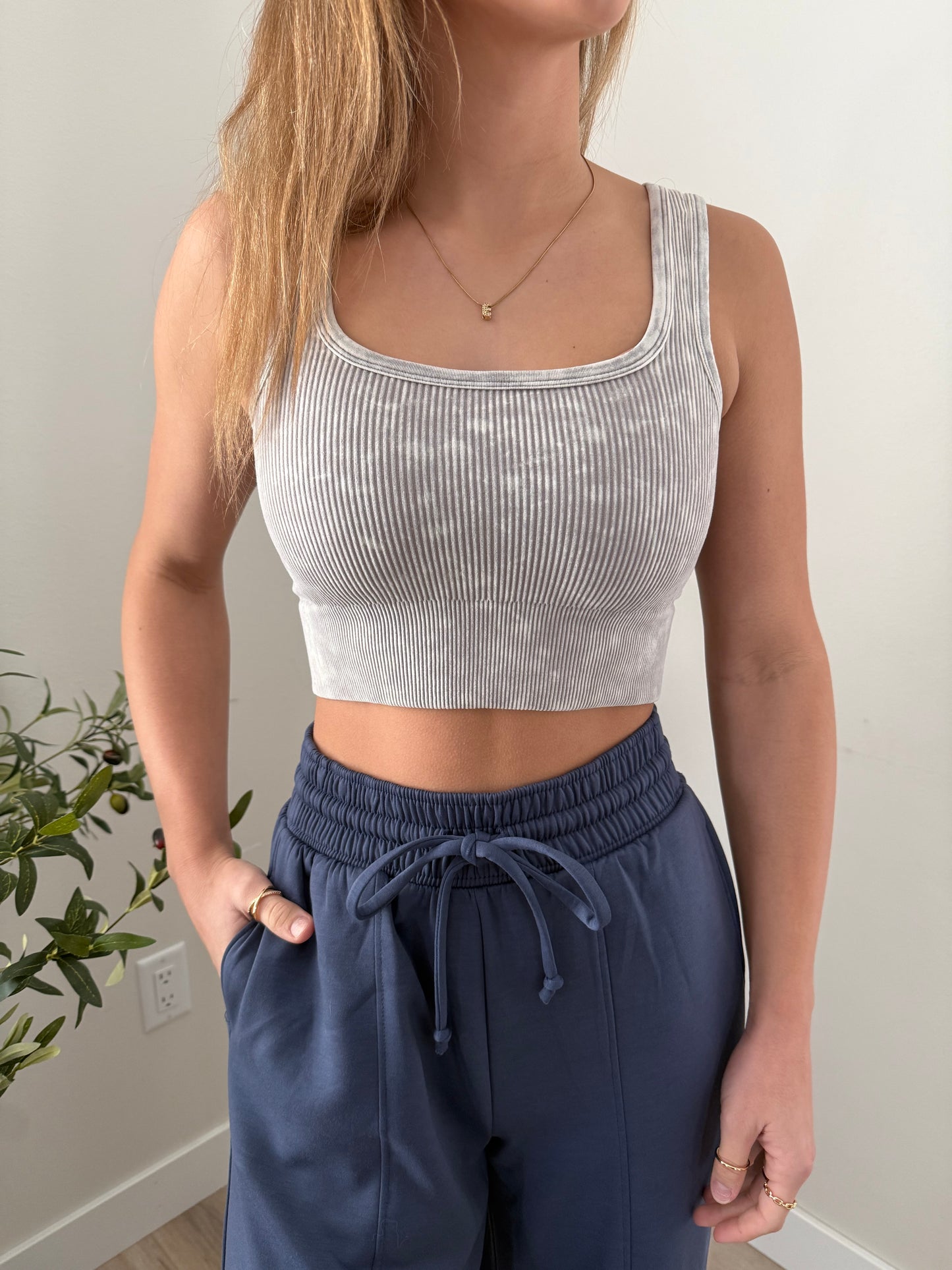 Hope crop tank